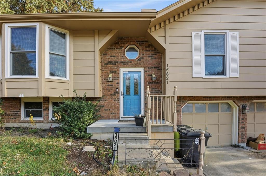 Listing Photo MLS #HMS2585372