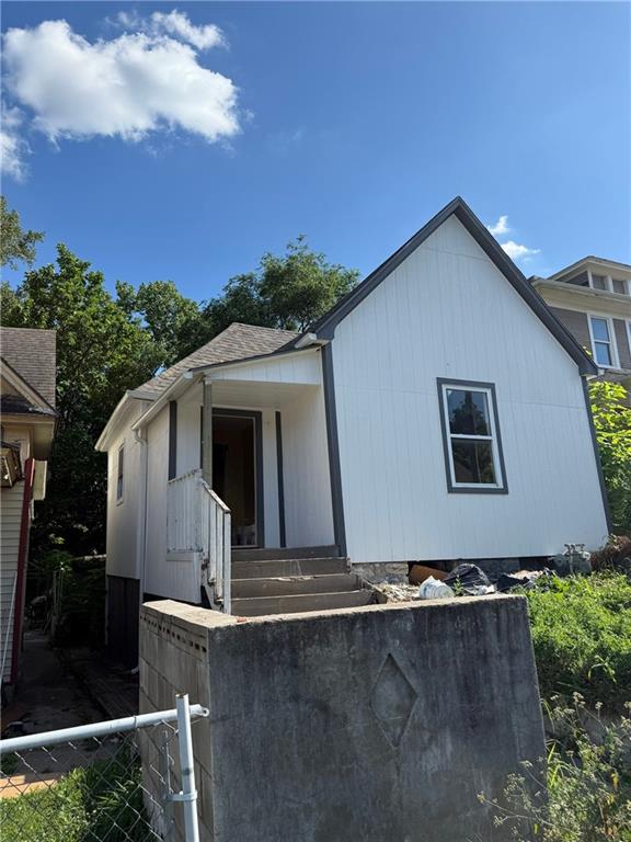 Listing Photo MLS #HMS2585374