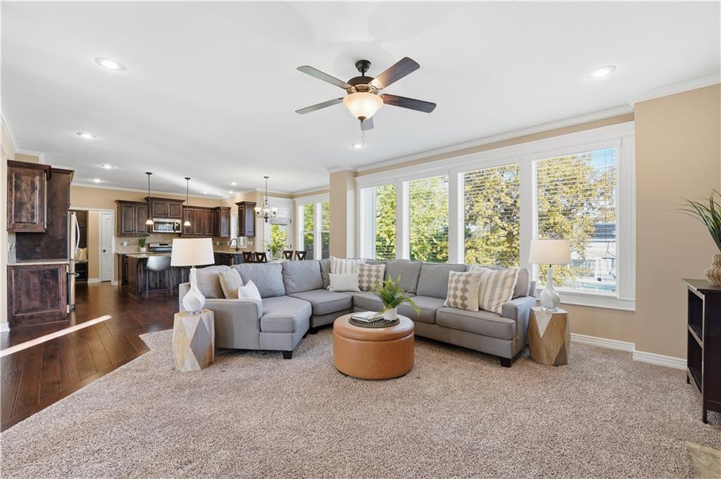 Listing Photo MLS #HMS2585437