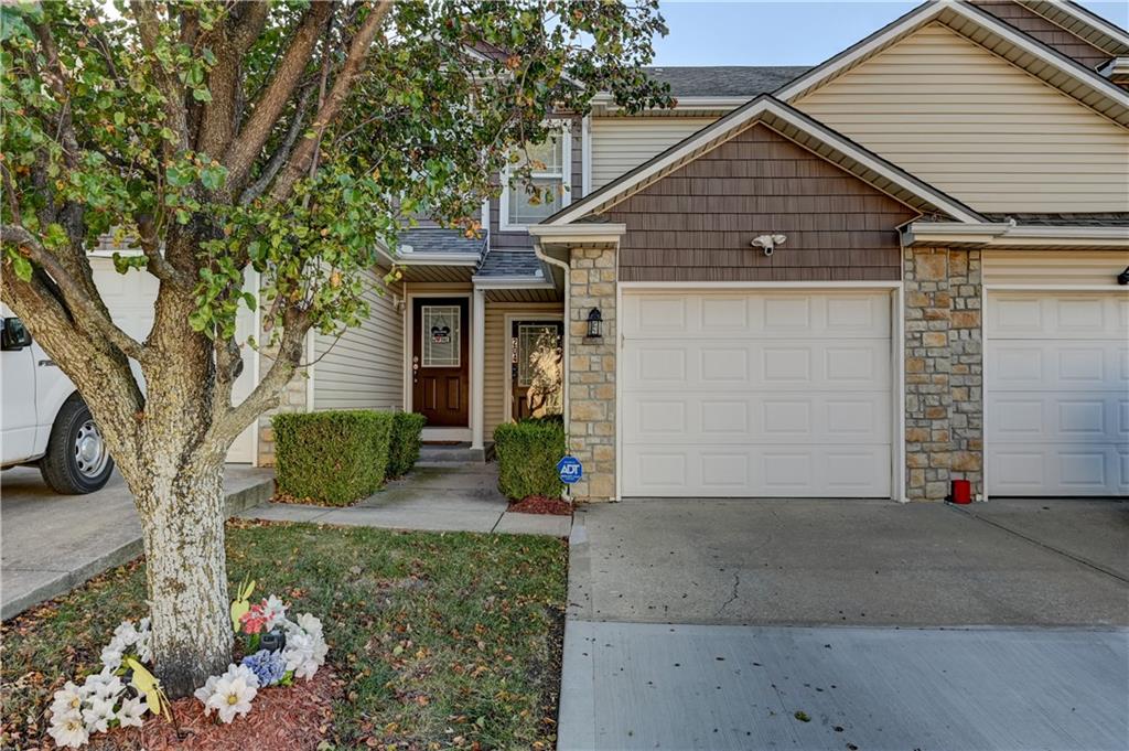 Listing Photo MLS #HMS2586915