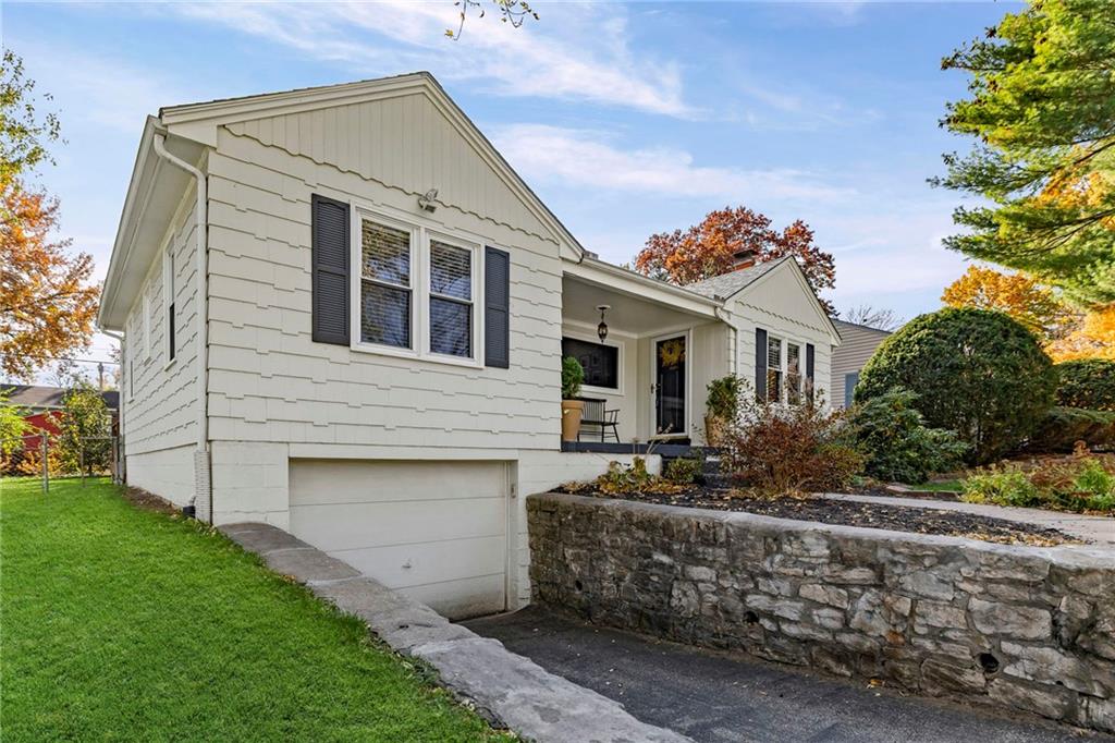 Listing Photo MLS #HMS2587012