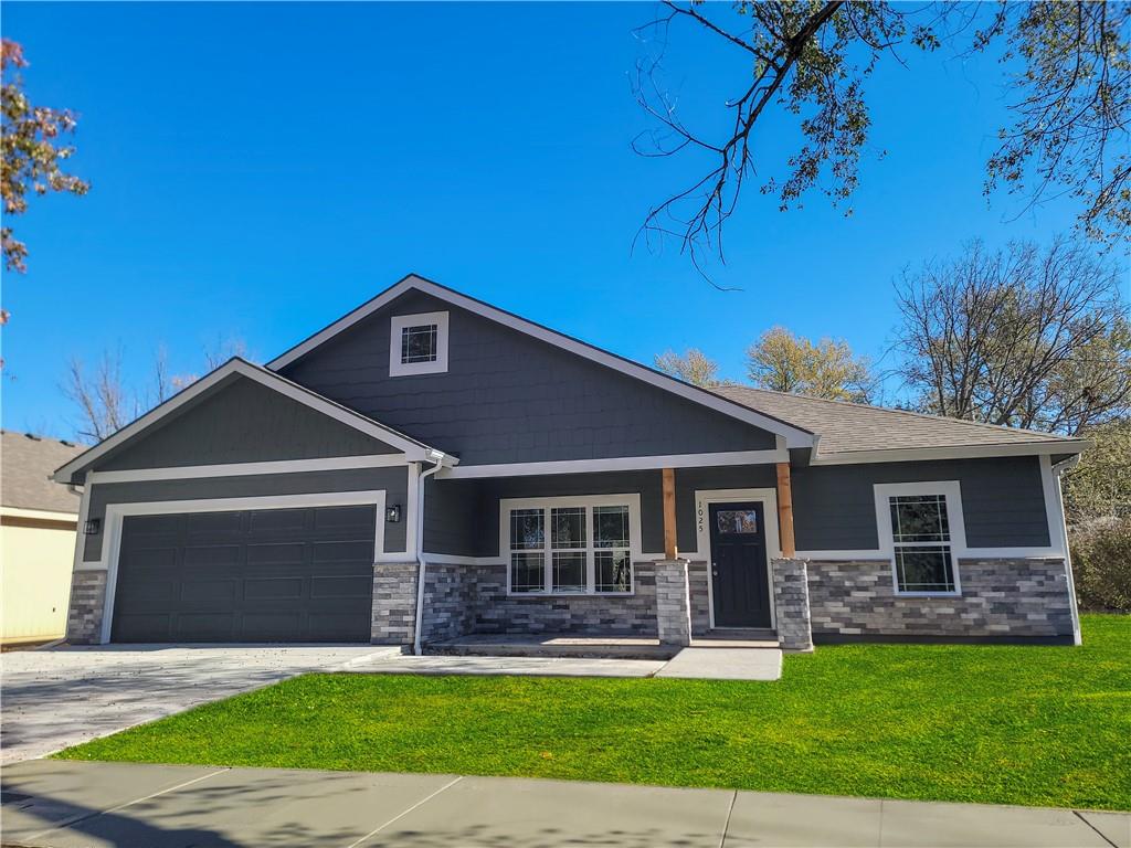 Listing Photo MLS #HMS2587106