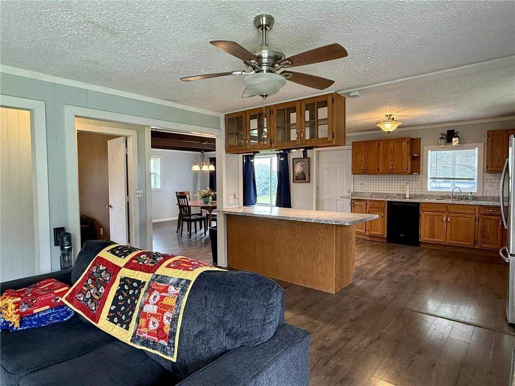 Listing Photo MLS #HMS2587322