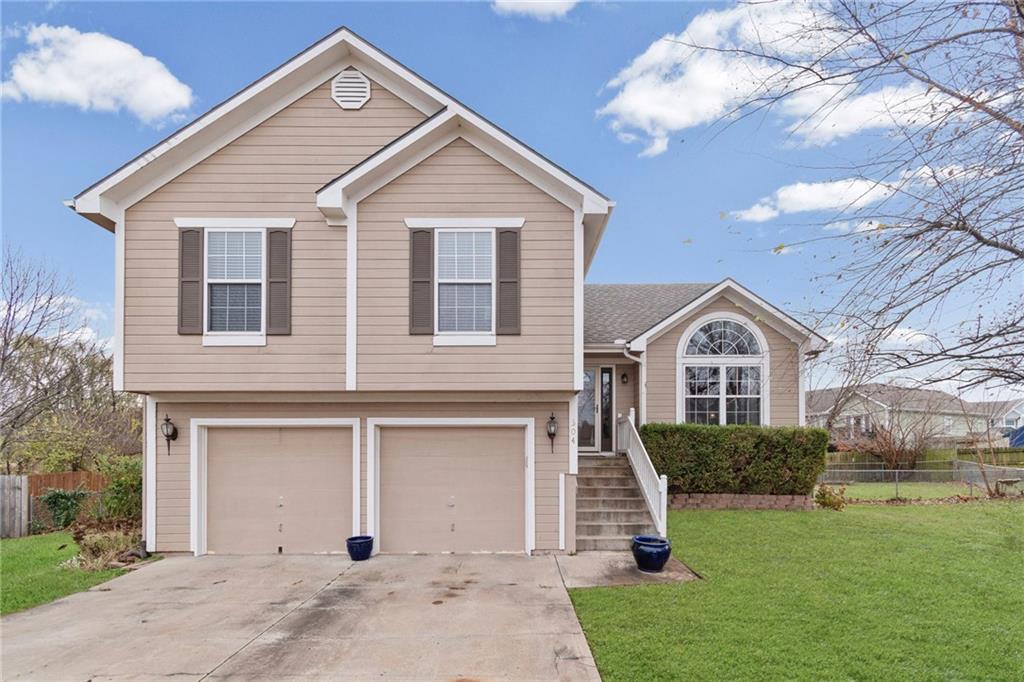 Listing Photo MLS #HMS2587570