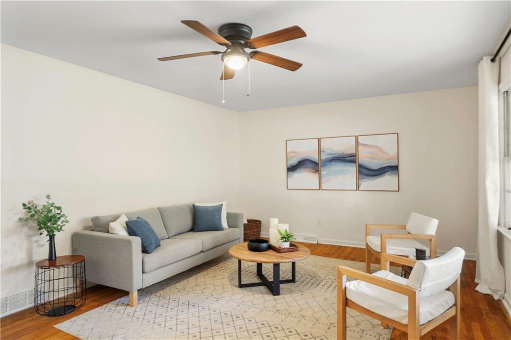 Listing Photo MLS #HMS2587593