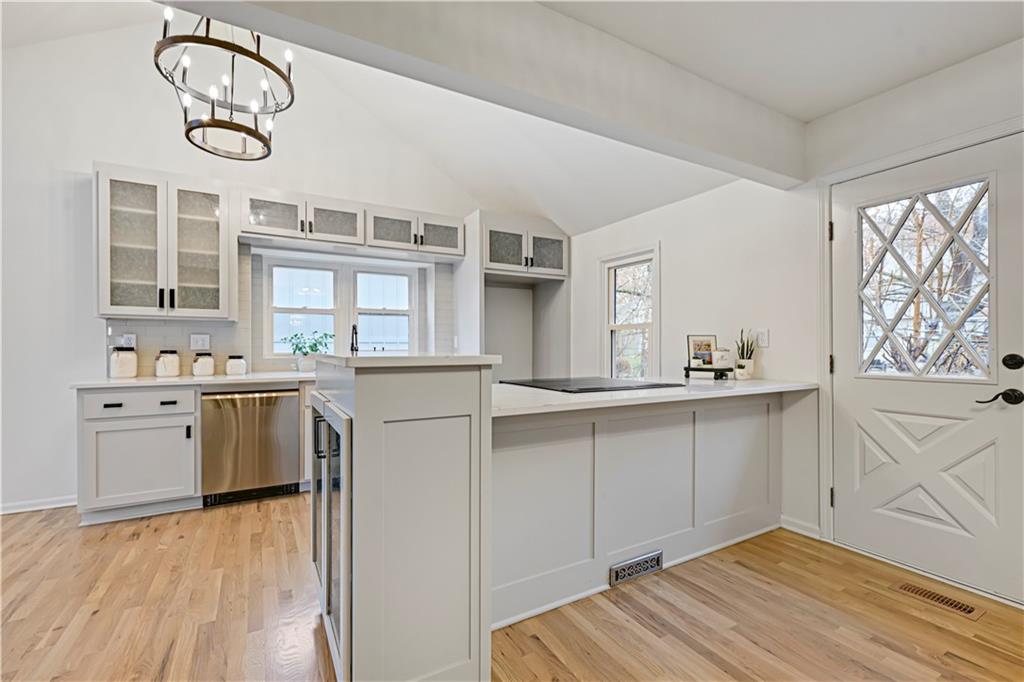 Listing Photo MLS #HMS2588373