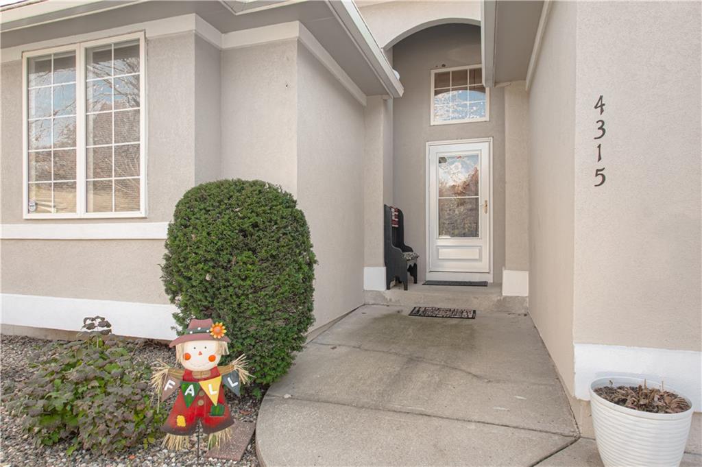 Listing Photo MLS #HMS2588412