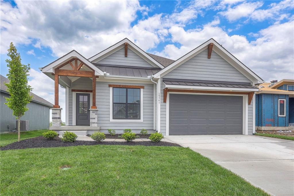 Listing Photo MLS #HMS2589223