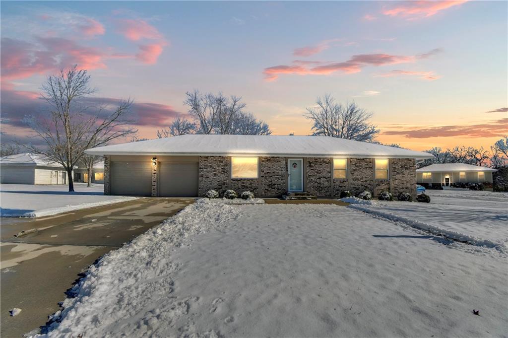 Listing Photo MLS #HMS2589704