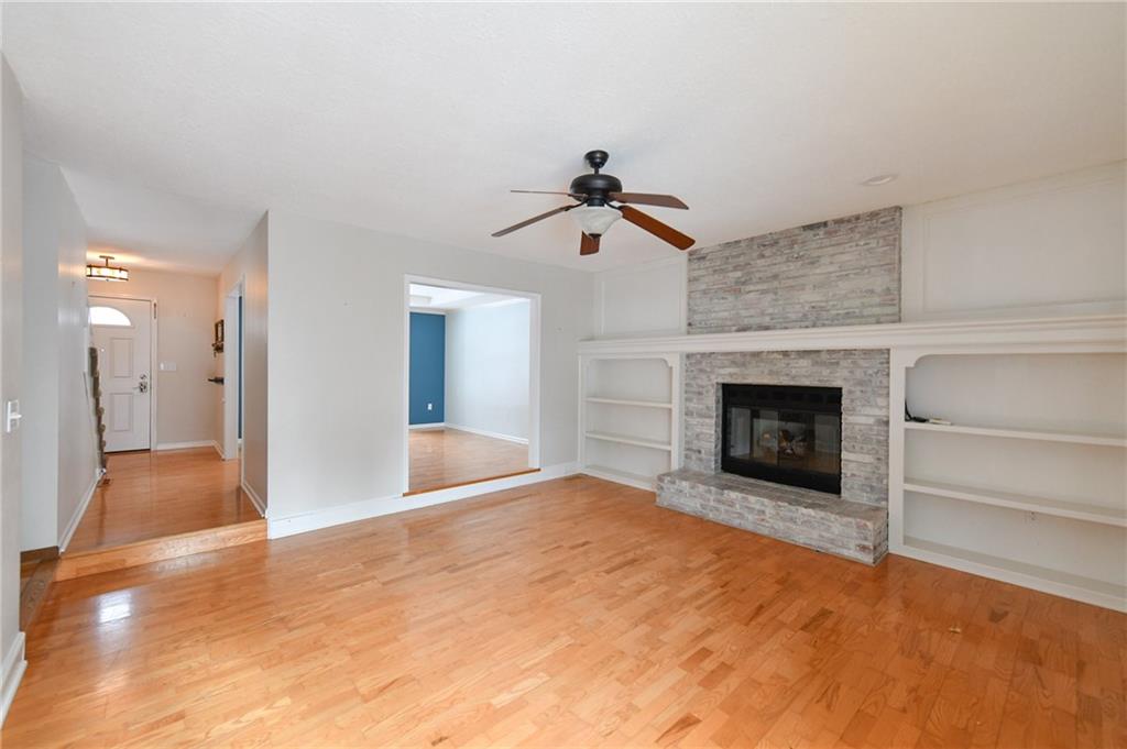 Listing Photo MLS #HMS2591798