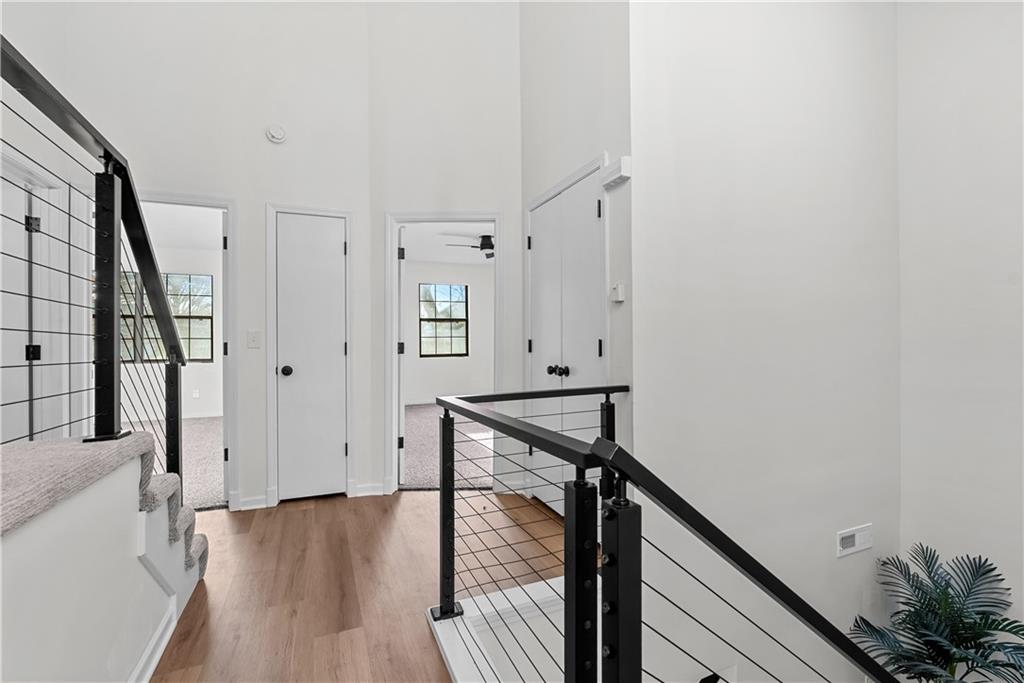 Listing Photo MLS #HMS2591906