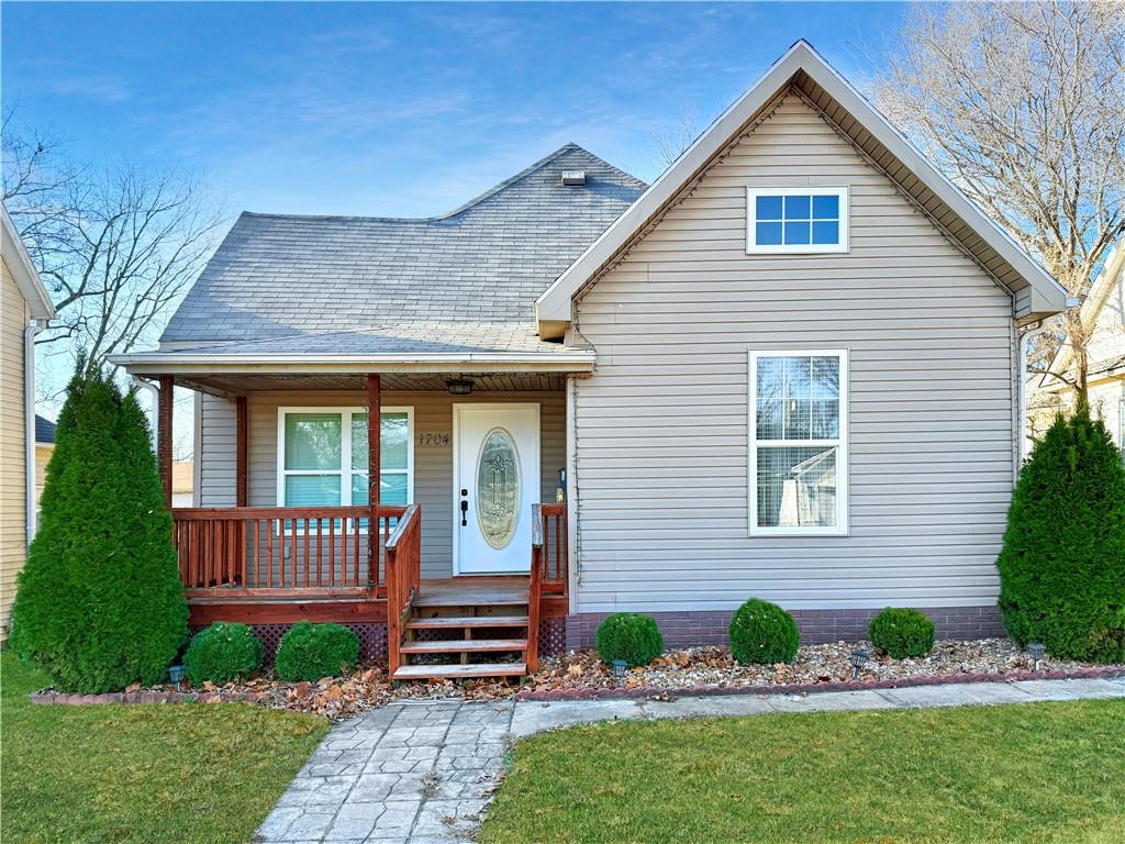 Listing Photo MLS #HMS2591991