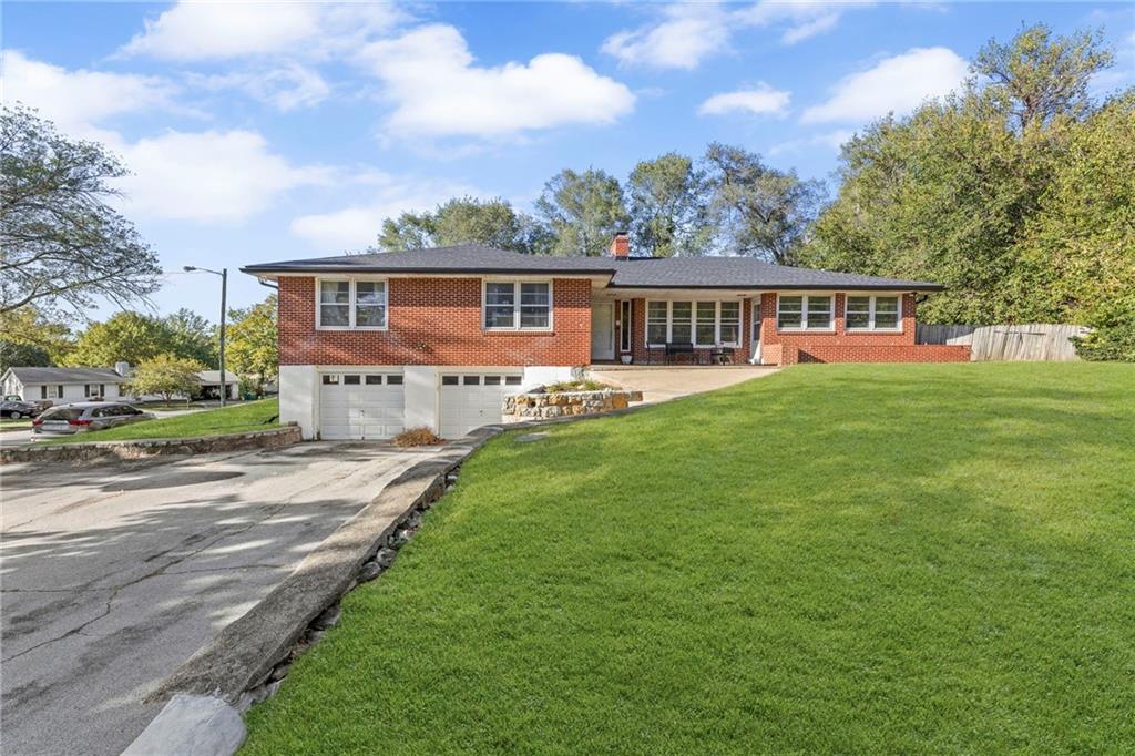 Listing Photo MLS #HMS2592843