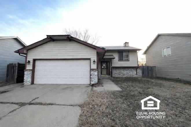 Listing Photo MLS #HMS2593044