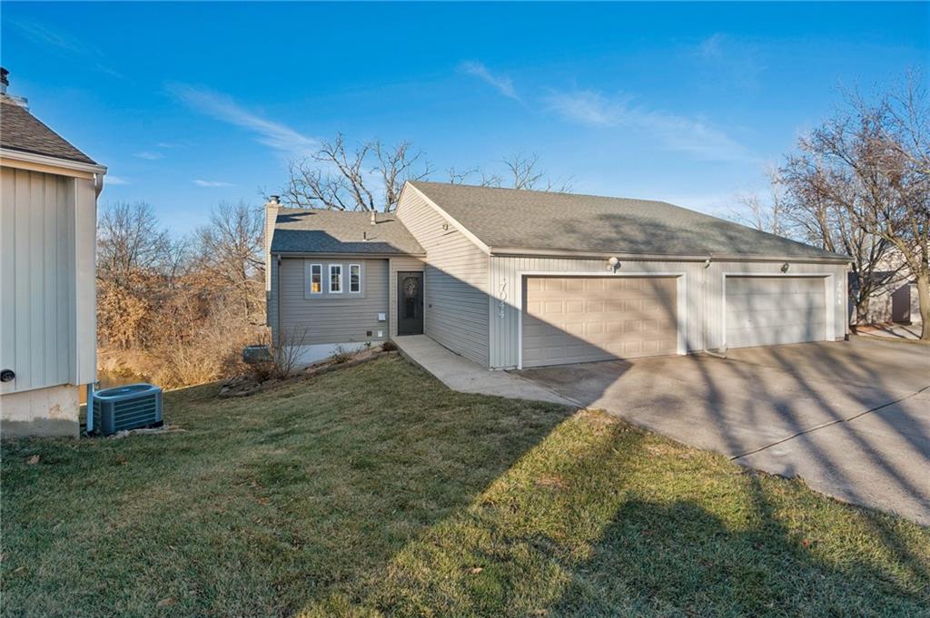 Listing Photo MLS #HMS2593161