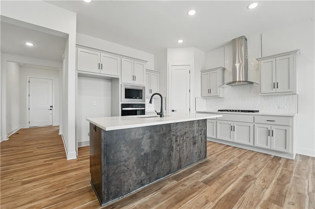 Listing Photo MLS #HMS2595132