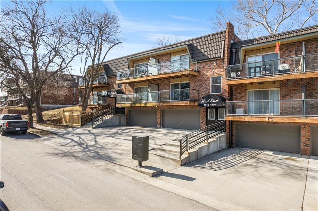 Listing Photo MLS #HMS2596280