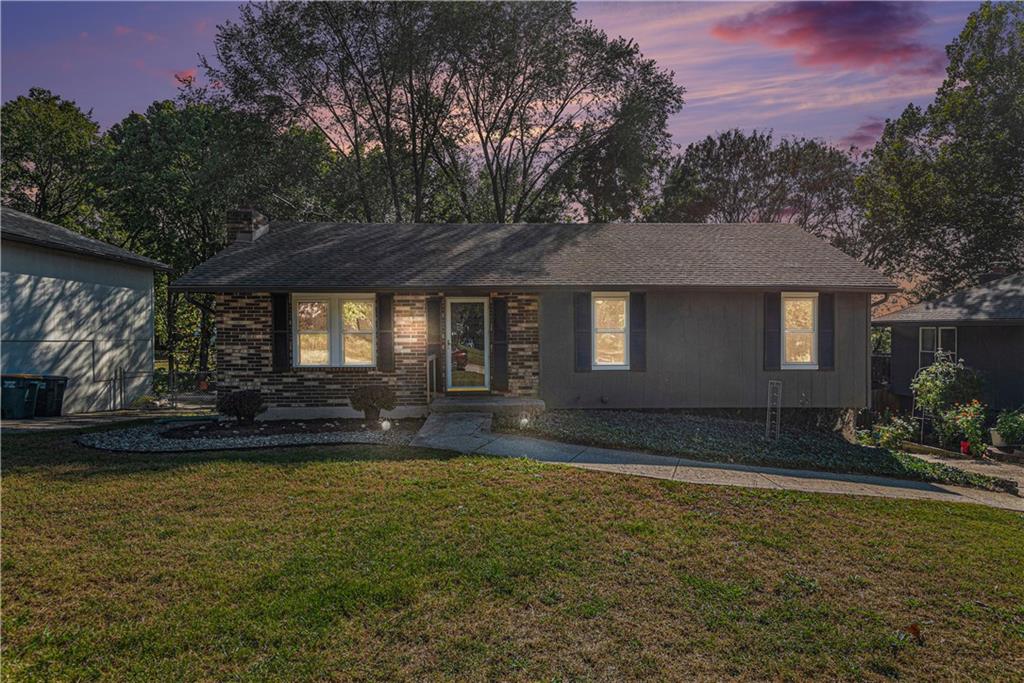 Listing Photo MLS #HMS2596577