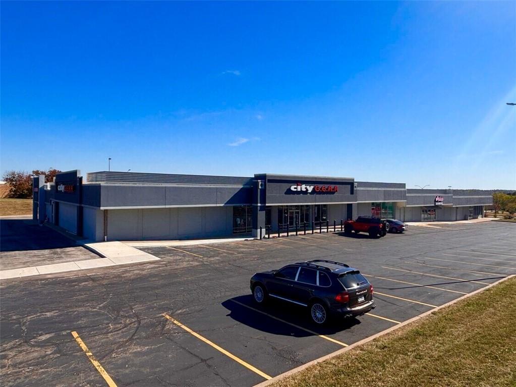 Listing Photo MLS #HMS2596830