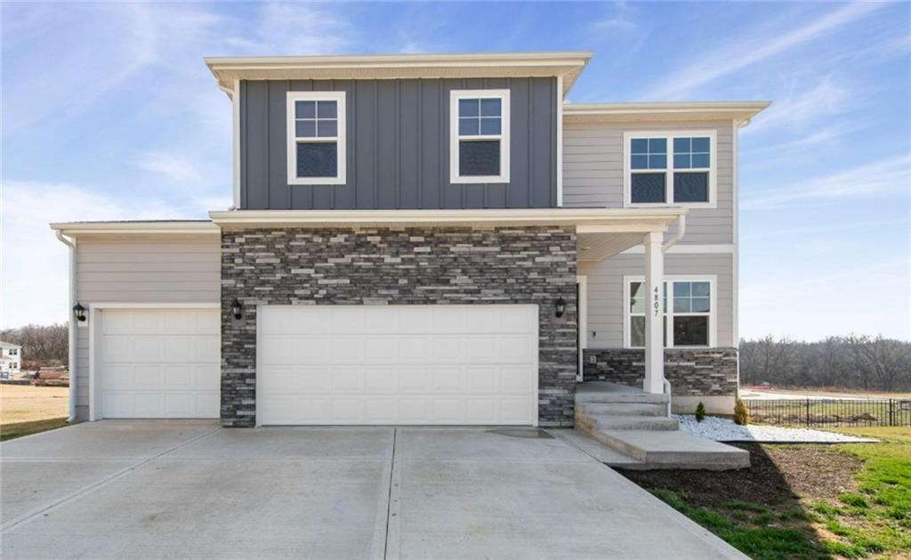 Listing Photo MLS #HMS2597173