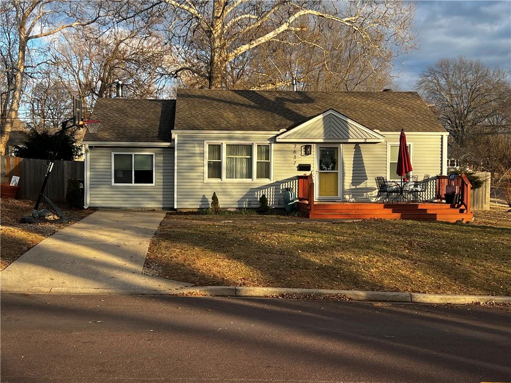 Listing Photo MLS #HMS2597296