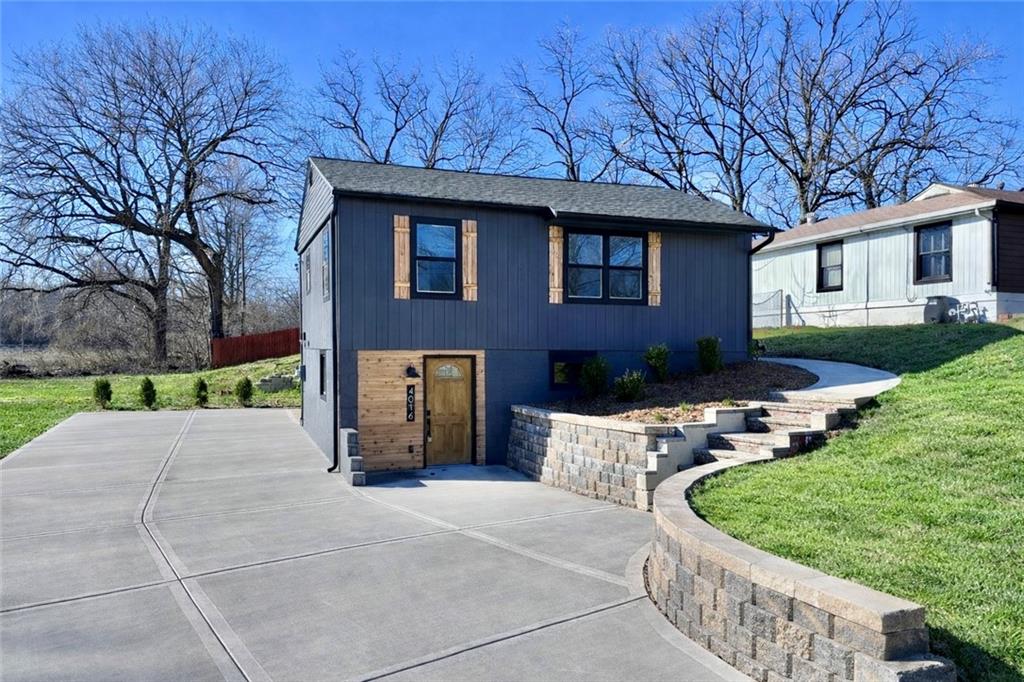 Listing Photo MLS #HMS2597389