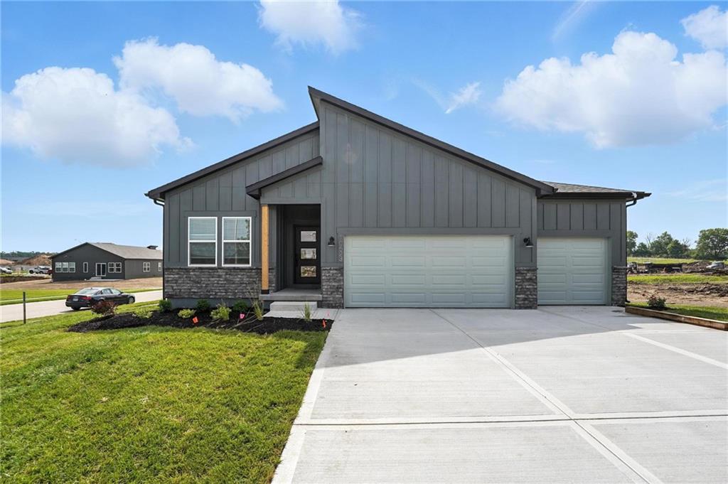 Listing Photo MLS #HMS2597683