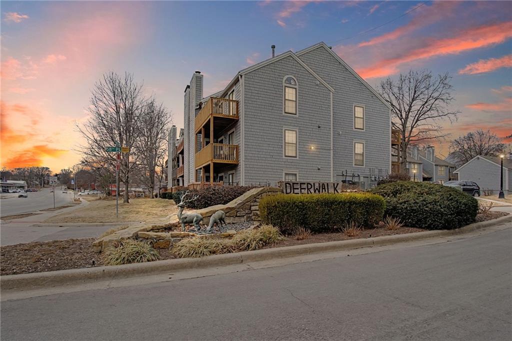 Listing Photo MLS #HMS2597965