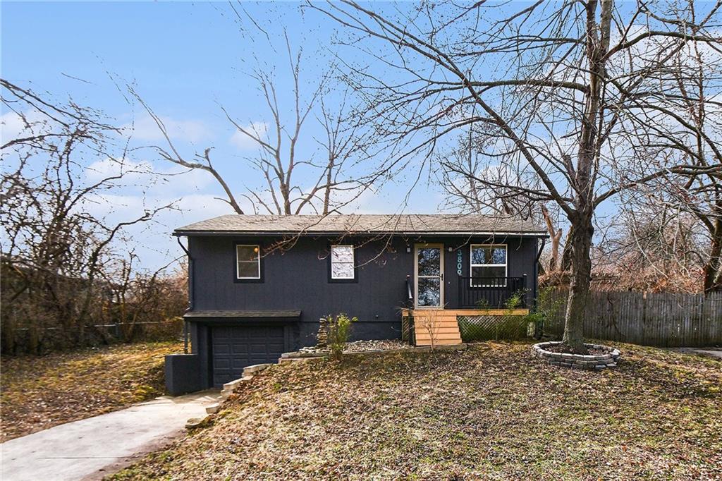 Listing Photo MLS #HMS2599024