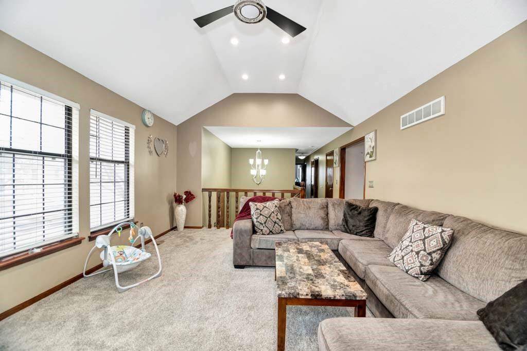 Listing Photo MLS #HMS2599430