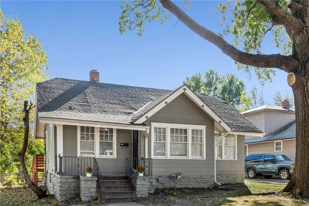 Listing Photo MLS #HMS2601563