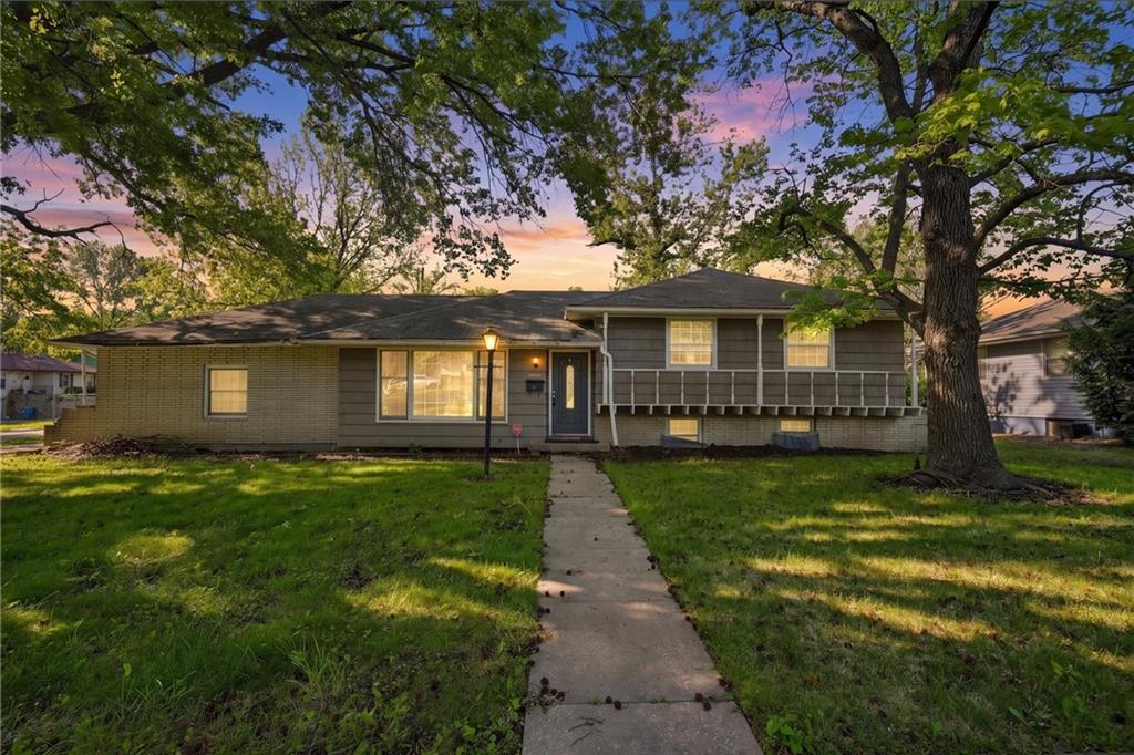 Listing Photo MLS #HMS2601804