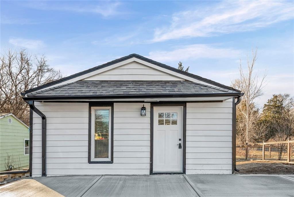 Listing Photo MLS #HMS2601888