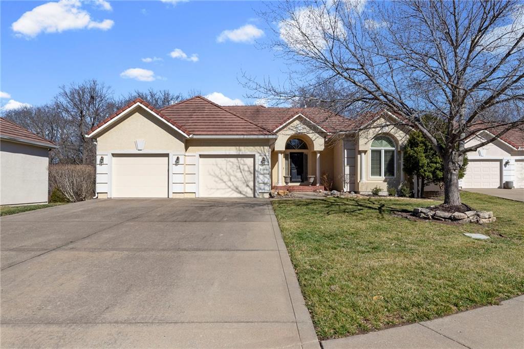 Listing Photo MLS #HMS2602365