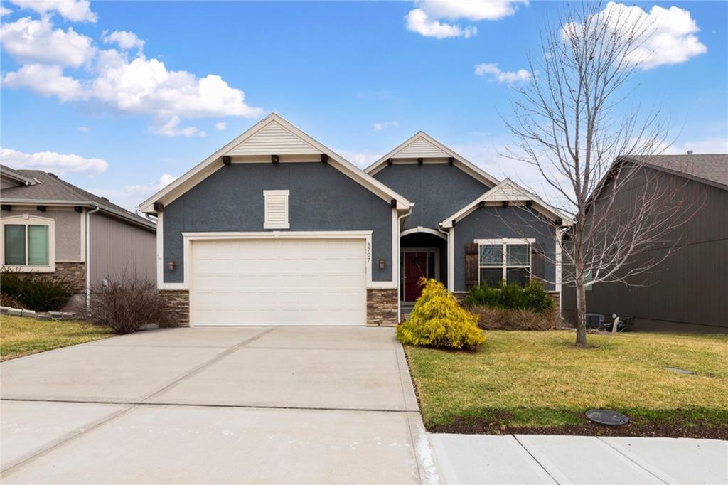 Listing Photo MLS #HMS2602669