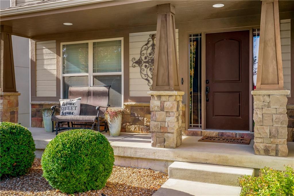 Listing Photo MLS #HMS2603015