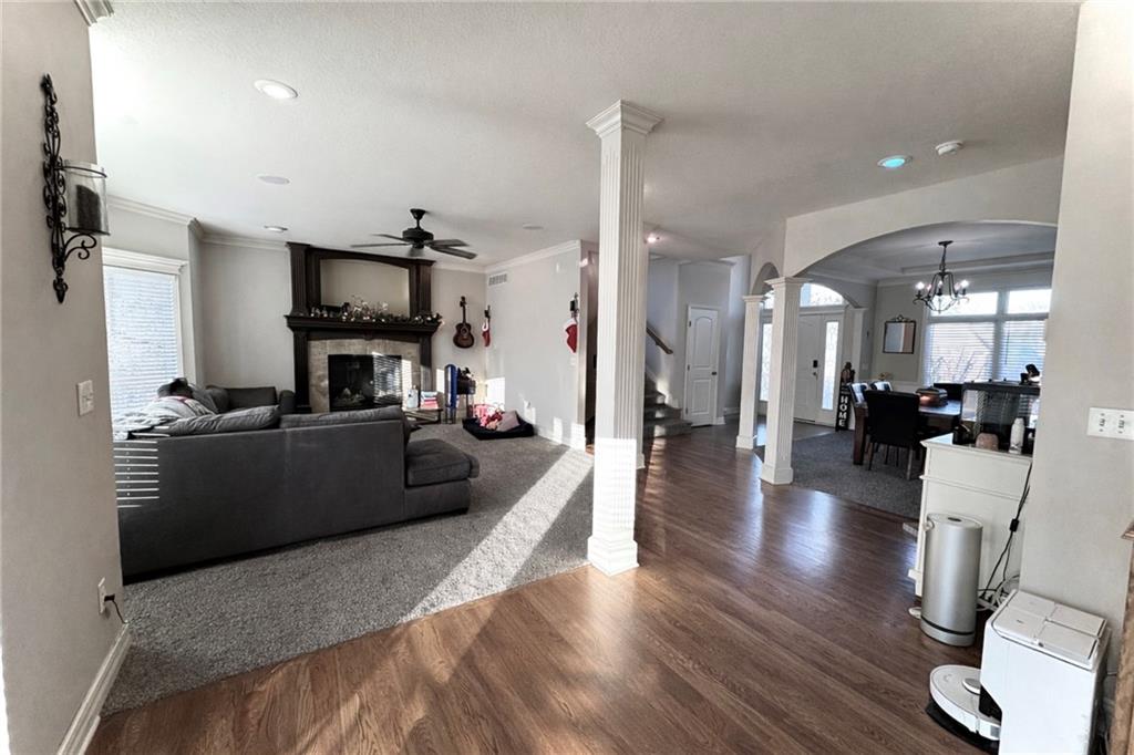 Listing Photo MLS #HMS2603345