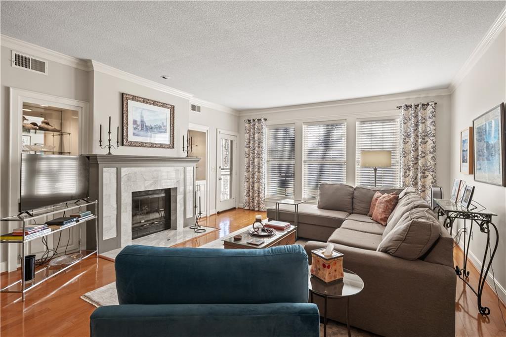 Listing Photo MLS #HMS2603566