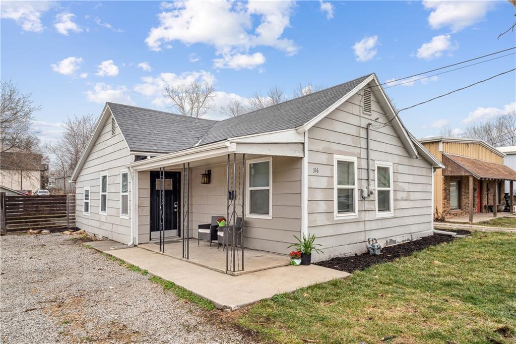 Listing Photo MLS #HMS2603897