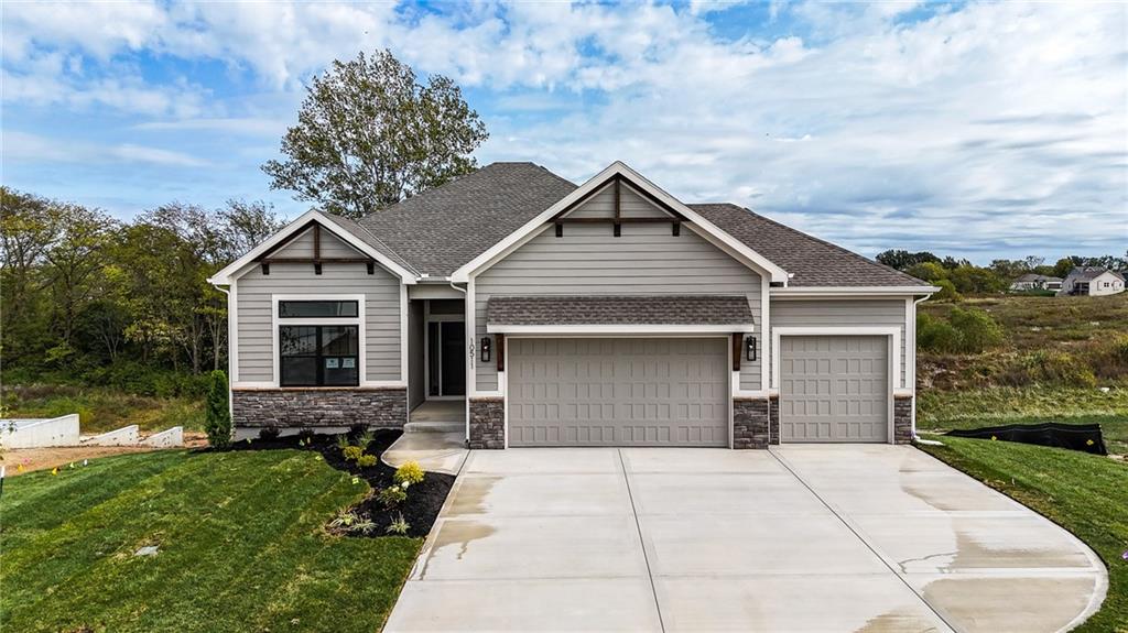 Listing Photo MLS #HMS2603996