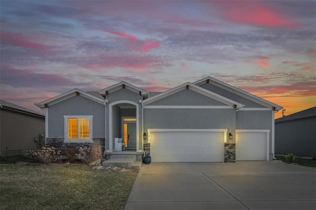 Listing Photo MLS #HMS2605137