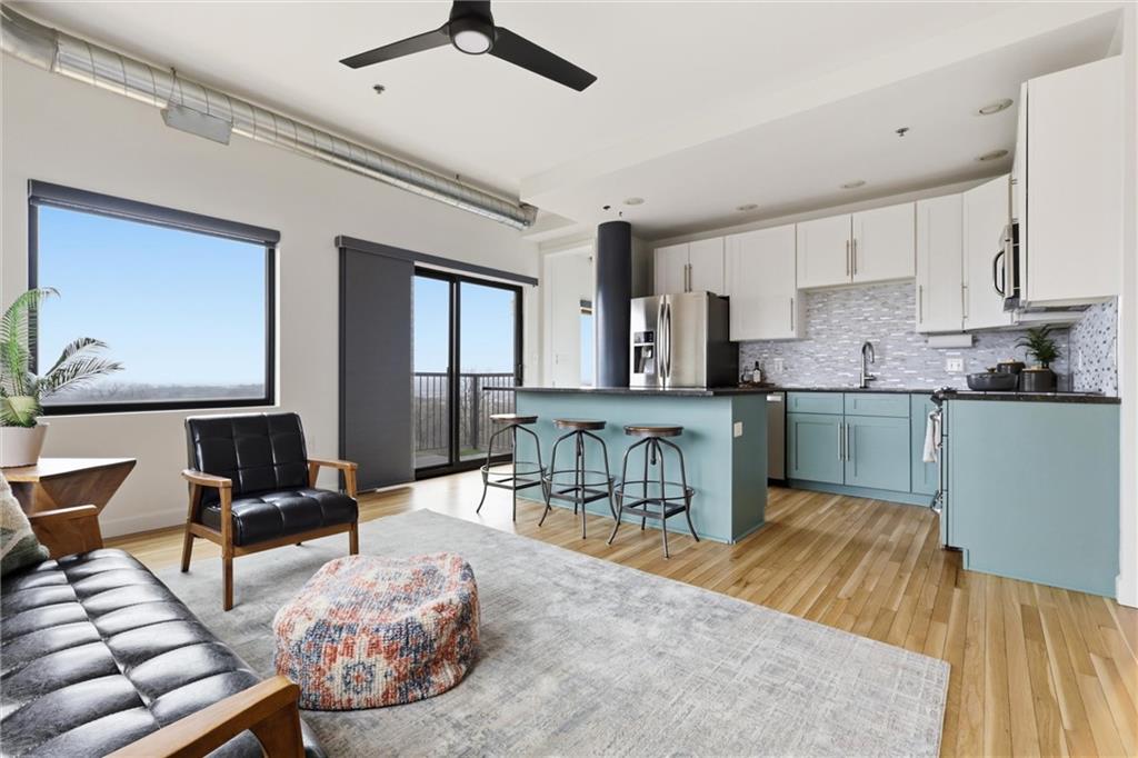 Listing Photo MLS #HMS2605310