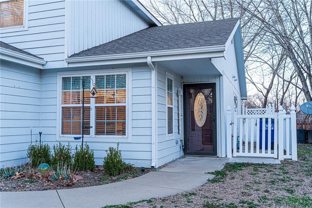 Listing Photo MLS #HMS2605942