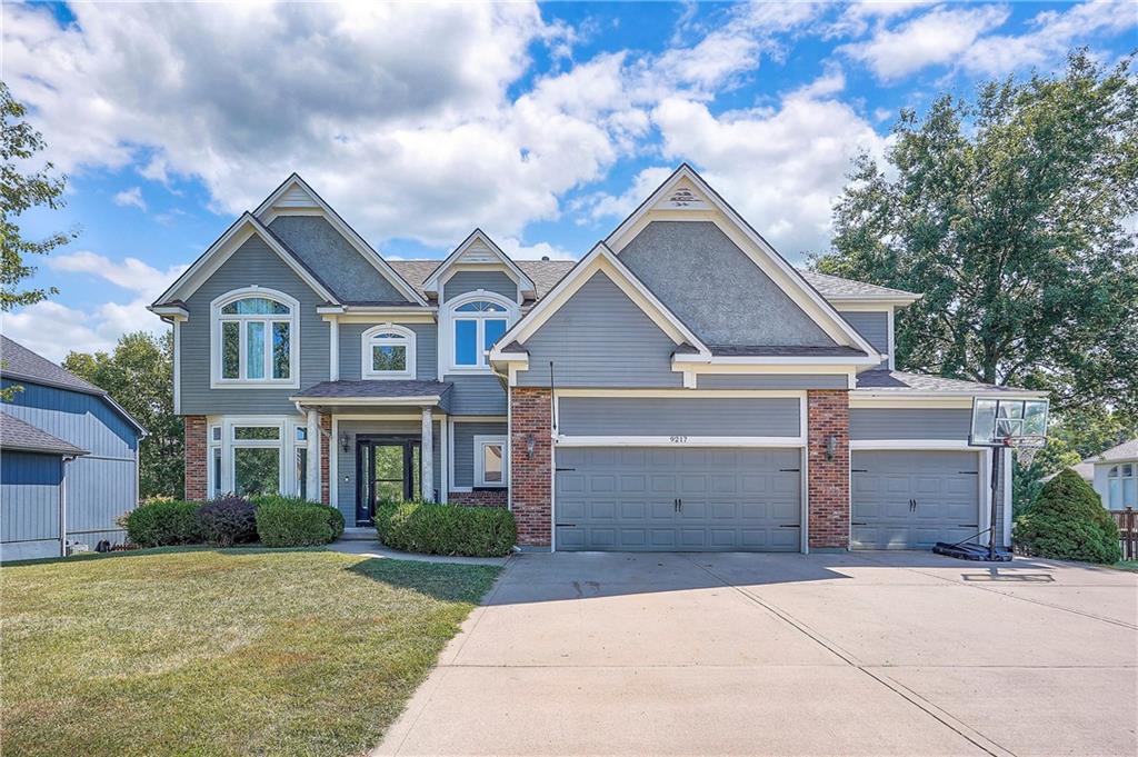 Listing Photo MLS #HMS2606367