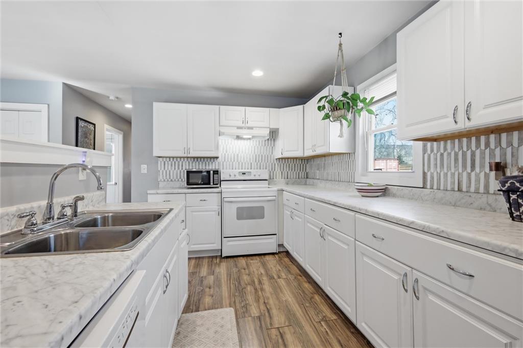 Listing Photo MLS #HMS2606535