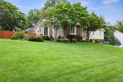 Listing Photo MLS #HMS2606630