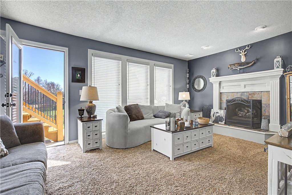 Listing Photo MLS #HMS2606712