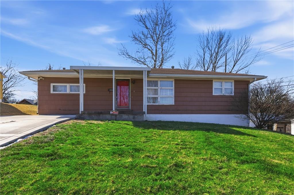 Listing Photo MLS #HMS2607119