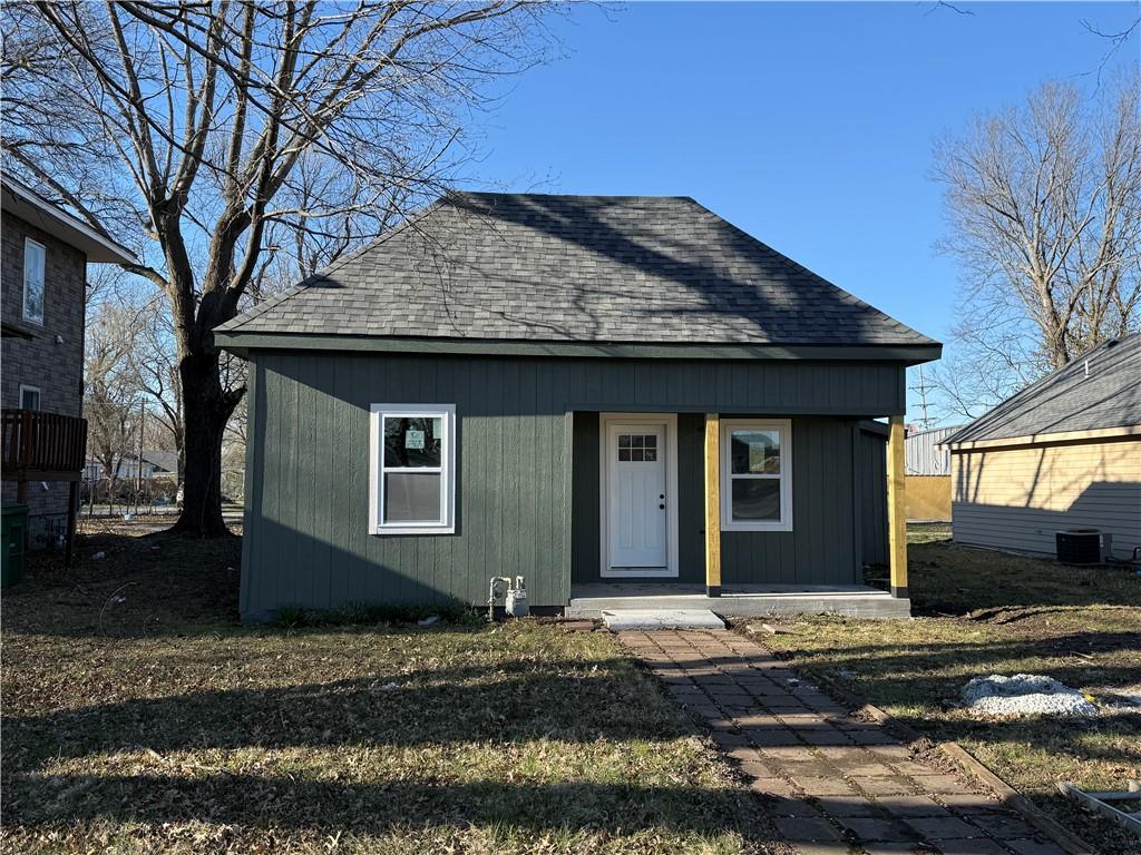 Listing Photo MLS #HMS2607943