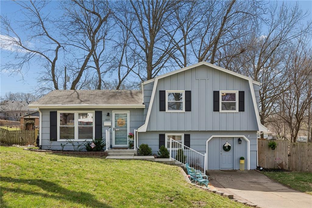 Listing Photo MLS #HMS2608200